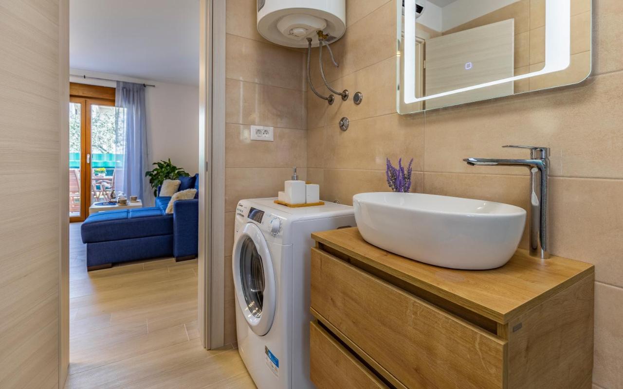 Apartment Blue Pula, New, Family Friendly, Comfortable, Free Parking And Wifi ภายนอก รูปภาพ