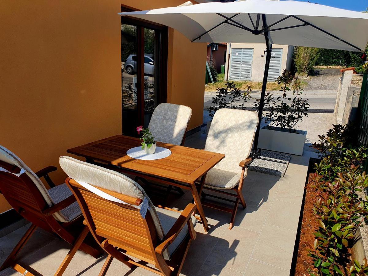 Apartment Blue Pula, New, Family Friendly, Comfortable, Free Parking And Wifi ภายนอก รูปภาพ